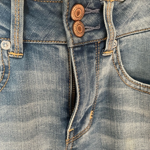American Eagle Artist Crop Jean - Picture 5 of 9